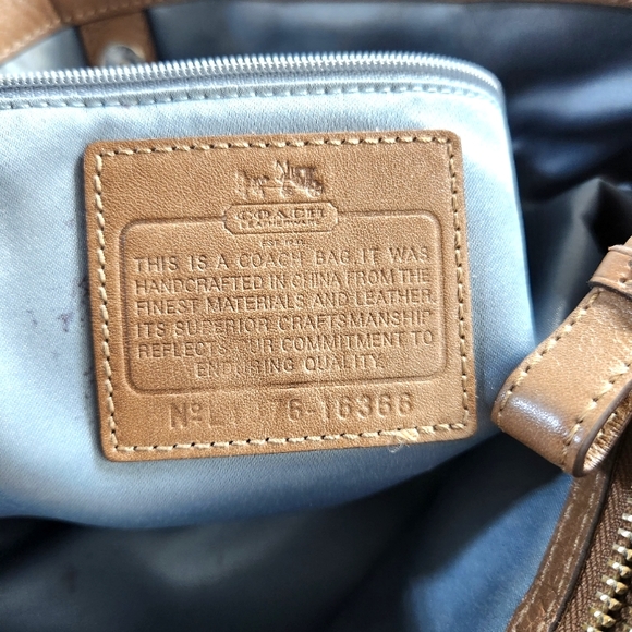 MADISON DOTTED OP ART CARRYALL (COACH F16366) - Picture 2 of 16